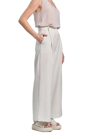Our high waist wide leg pant is the easiest, most comfortable and versatile silhouette of the season. Elegant and comfortable with a front zip with hook-and-bar closure, belt loops and front off-seam pockets.