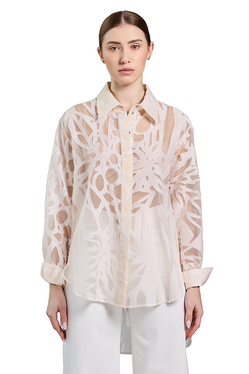 Perfect for warm weather, the Silk Button-Front Blouse is sure to become a staple in your wardrobe. Showcasing a lightweight silk construction, it has a spread collar and long sleeves that offer a romantic appeal to an otherwise simple style.
