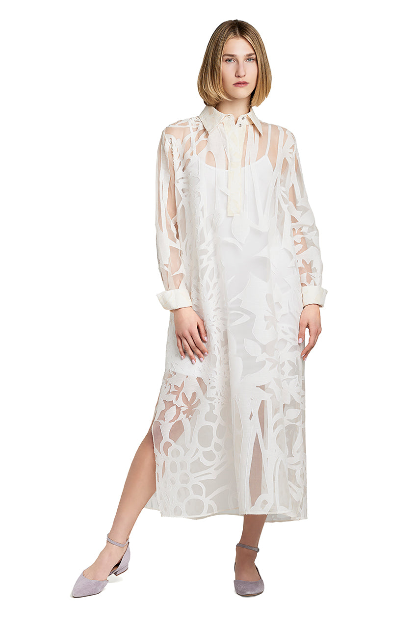 Timeless and elegant! Crafted in luxury silk, this elevated style is destined to become your next wardrobe wonder.